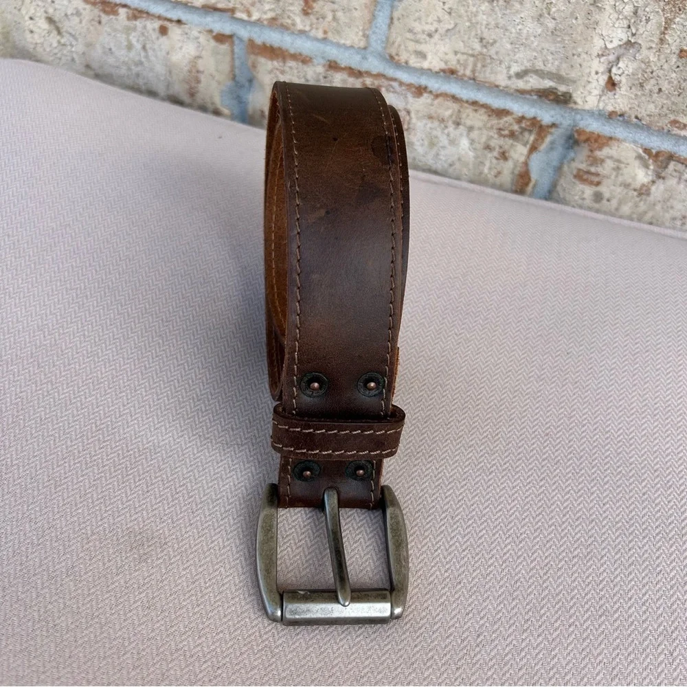 Levi's Men's Genuine Distressed Leather‎ Heavy Roller Buckle Brown Belt M 34/36